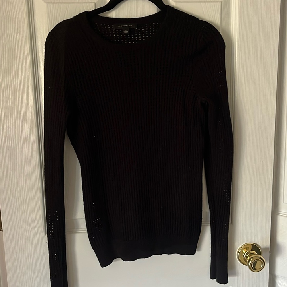 EUC Ann Taylor sweater, sz S. Open stitch